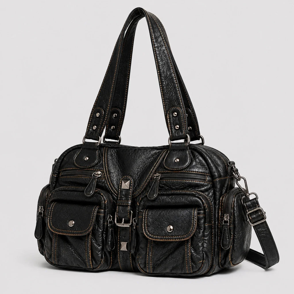 Vintage Handtasche Schwarz – Nahaufnahme am Model getragen