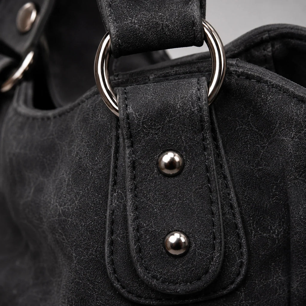 Große Beuteltasche Schwarz – Detailaufnahme der Verarbeitung