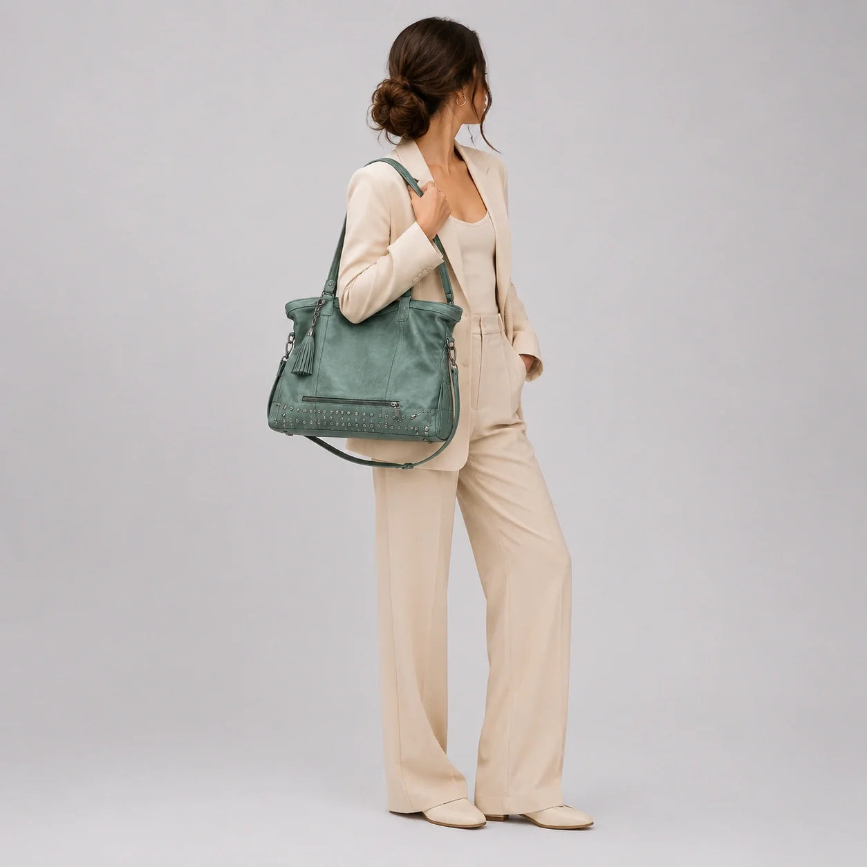 Used-Look Handtasche Salbei – Detailaufnahme der Verarbeitung