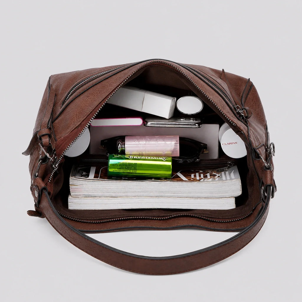 Hobo Tasche Camel Weich – Innenansicht mit geöffnetem Fach