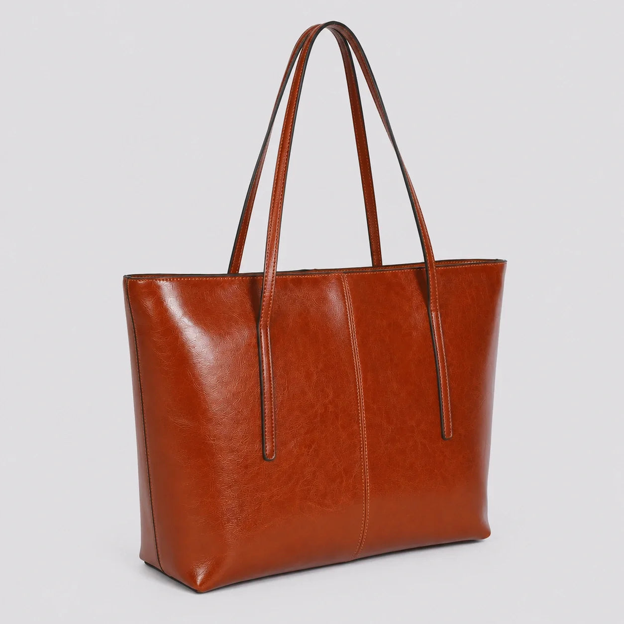 Moderner Lederoptik Tote Cognac – Seitenansicht im Detail