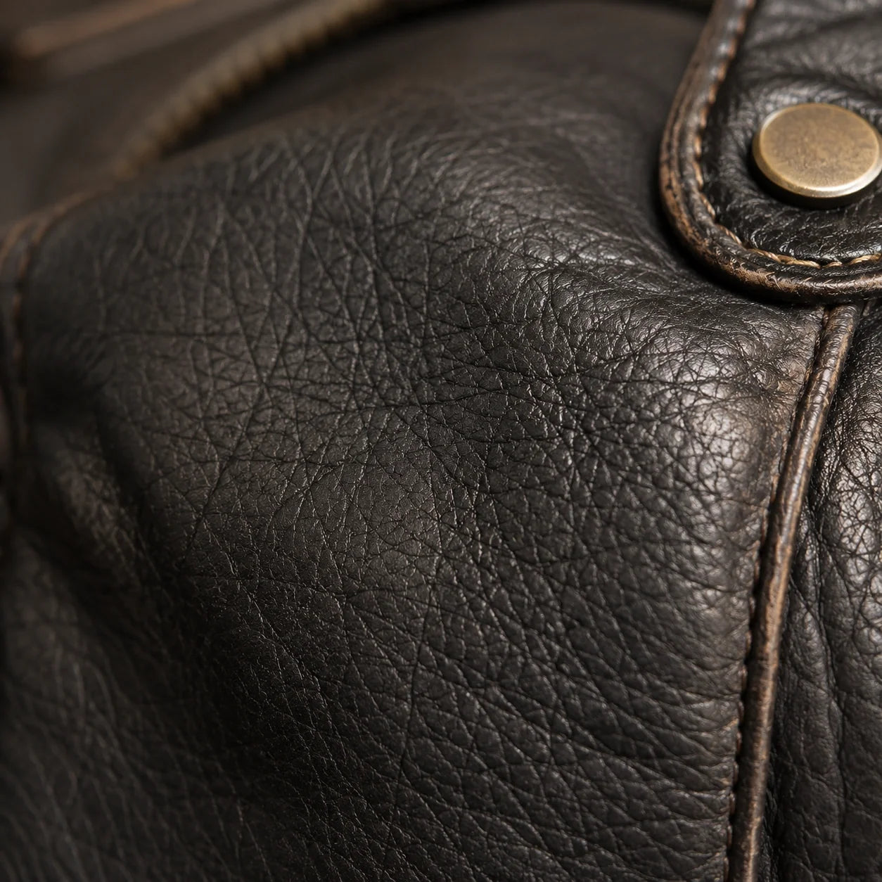 Boho Fransentasche Schokobraun – Innenansicht mit geöffnetem Fach