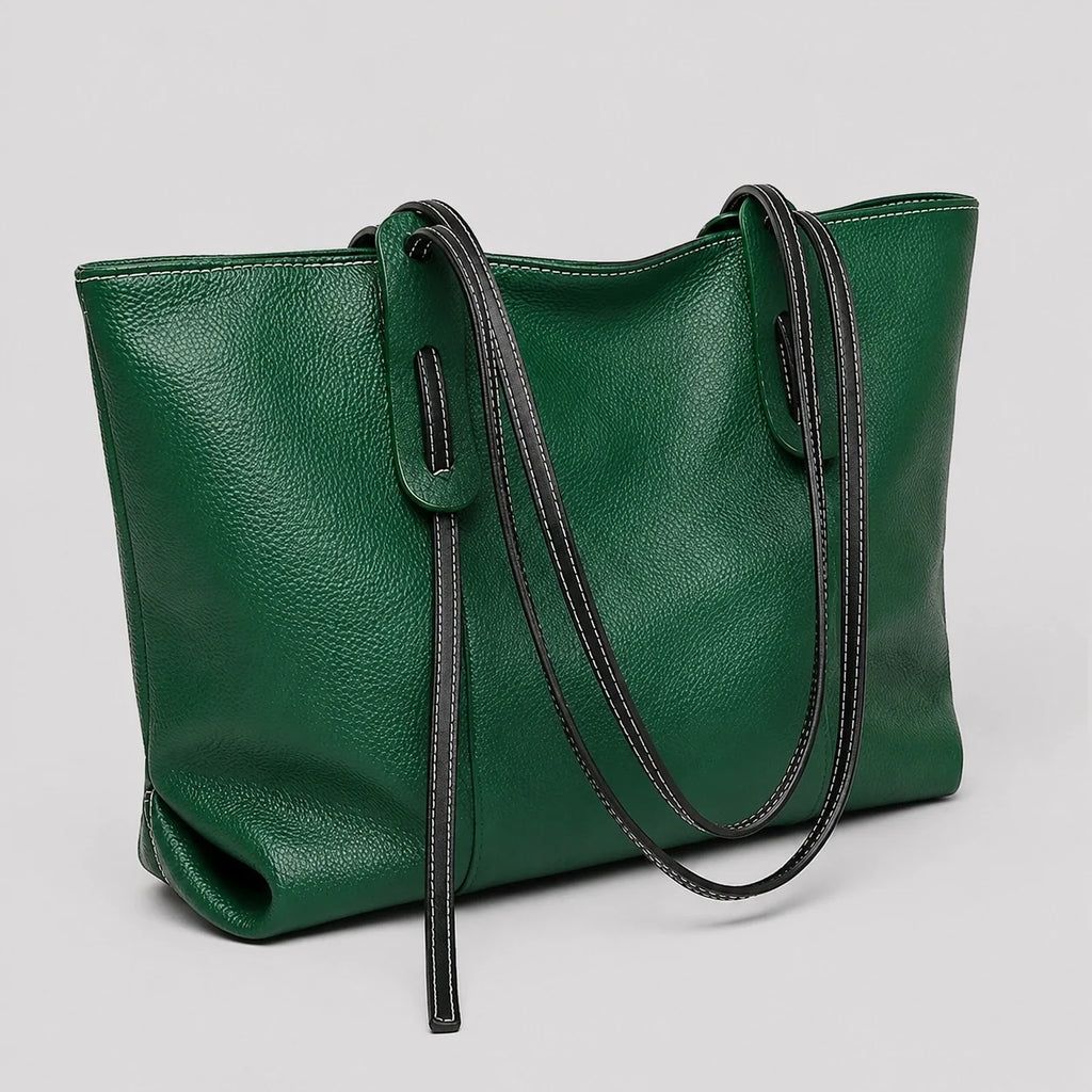 Grüne Lederhandtasche Tannengrün – Seitenansicht im Detail