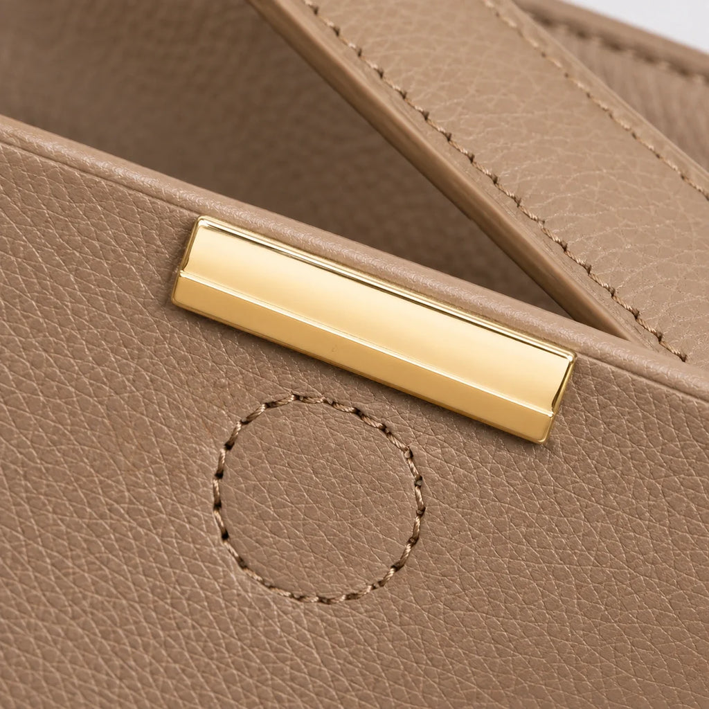 Luxus Shopper Taupe Groß – Nahaufnahme der Materialstruktur