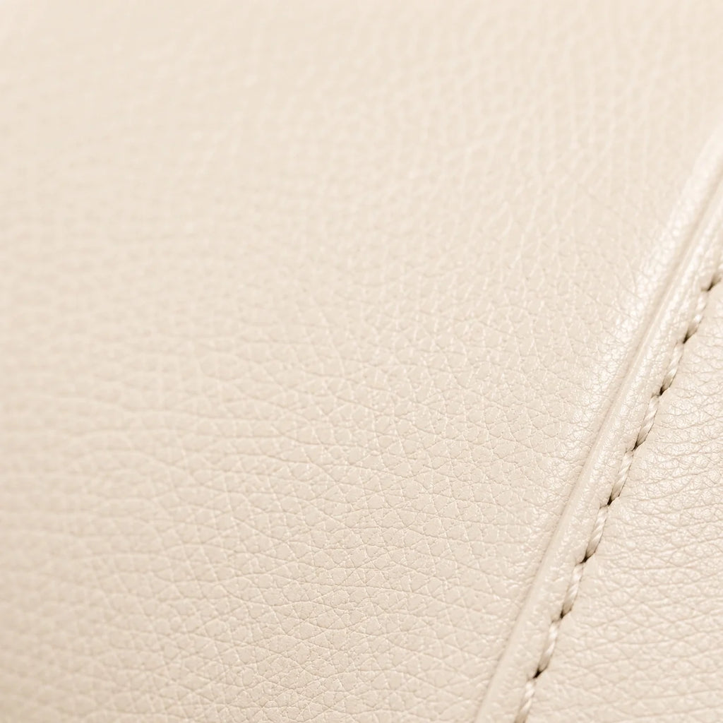 Business Tote Bag Creme – Innenansicht mit geöffnetem Fach