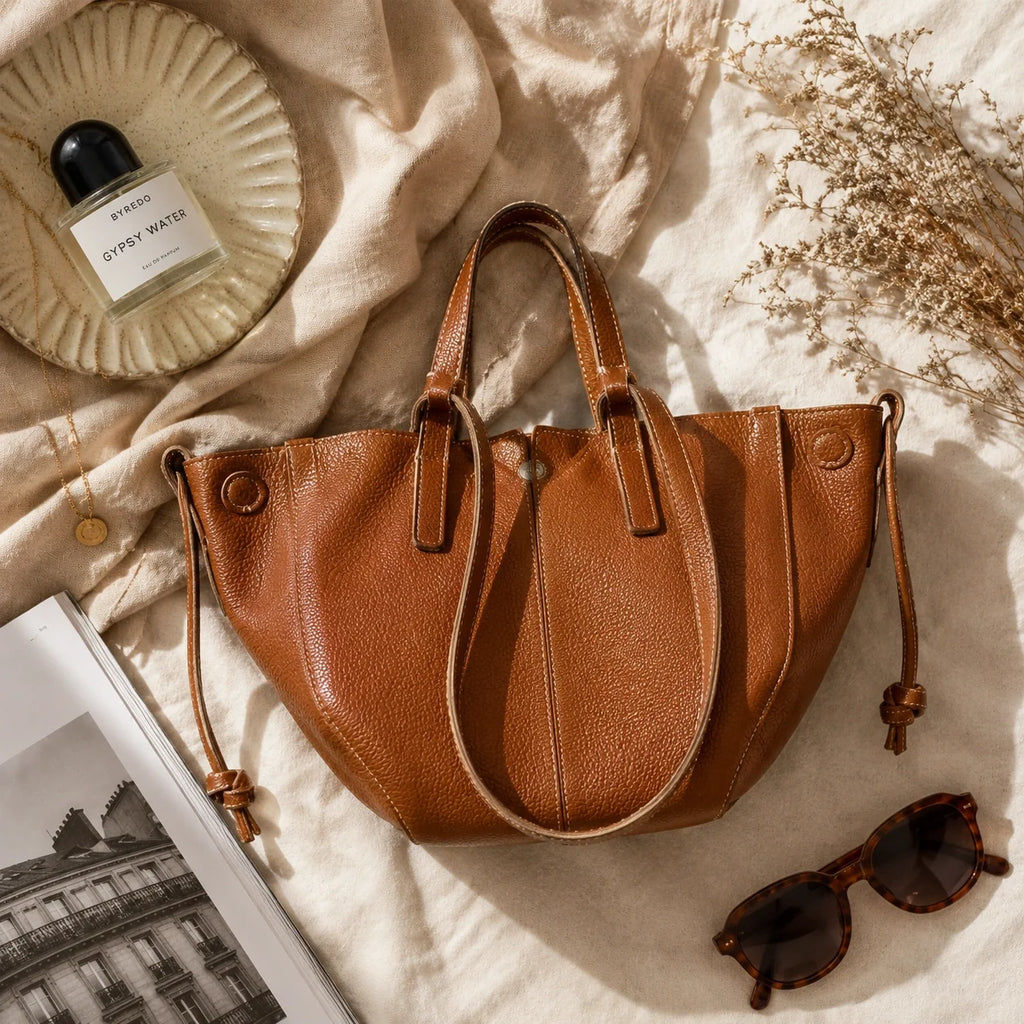 Tote Bag Weiches Leder Braun – Produktaufnahme freigestellt