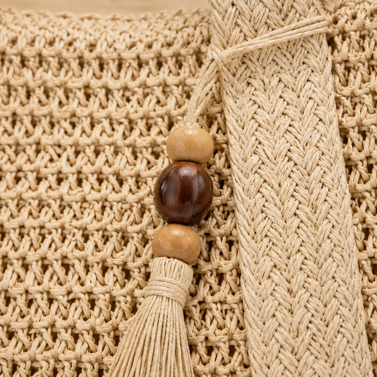 Raphia Tote Bag Urban Beige – Detailaufnahme der Verarbeitung